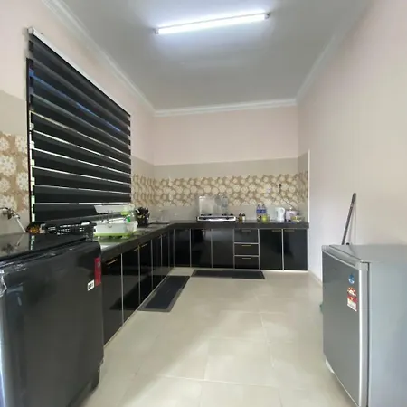 Alfaatih Guest House Kuala Terengganu Exterior photo