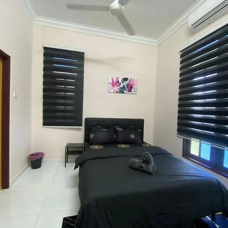 Alfaatih Guest House Kuala Terengganu Exterior photo